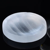 Tigela de selenita natural para feng shui, ideal para purificação de energias e harmonização de ambientes. 3