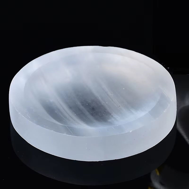 Tigela de selenita natural para feng shui, ideal para purificação de energias e harmonização de ambientes. 3