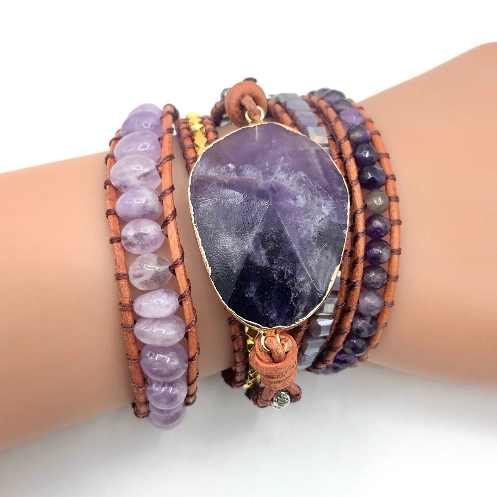 Pulseira Ametista Chakra Superior, com pedra natural em tom roxo, promovendo equilíbrio energético e espiritualidade Pelicano Azul