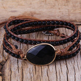 Pulseira Fashion Amazonita com pedra natural obsidiana negra e contas em fio de couro, realçando a elegância e o estilo - Pelicano Azul